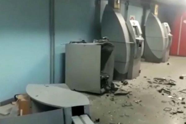 Bandidos explodem caixa eletrônico dentro do Hospital das Clínicas 