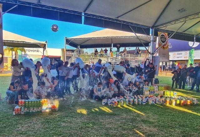 Imagem da noticia Carlos Fávaro e Eduardo Leite prometem solução para crise no setor leiteiro