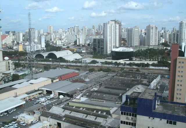 Imagem da noticia Há 55 anos, avião bimotor caiu na Barra Funda e deixou 4 mortos