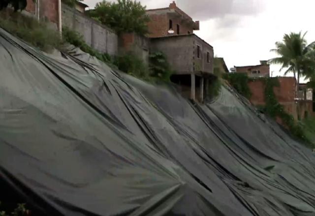 Imagem da noticia Fortes chuvas provocam deslizamentos e deixam mortos no Recife