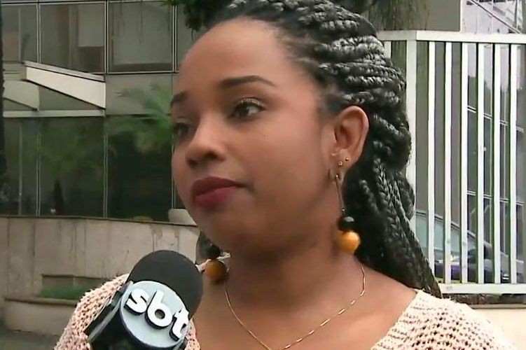 Imagem da noticia Bebê é baleado no colo da prima durante tentativa de assalto