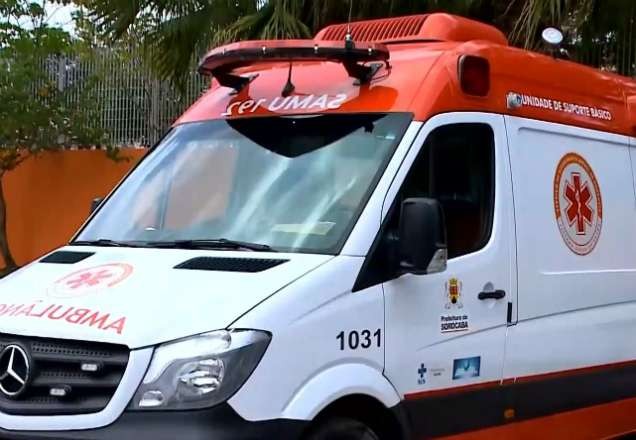 Bebê morre engasgado com jaboticaba em creche pública