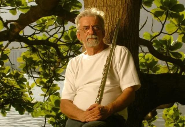 Imagem da noticia Morre cantor  Bebeto Castilho, aos 83 anos