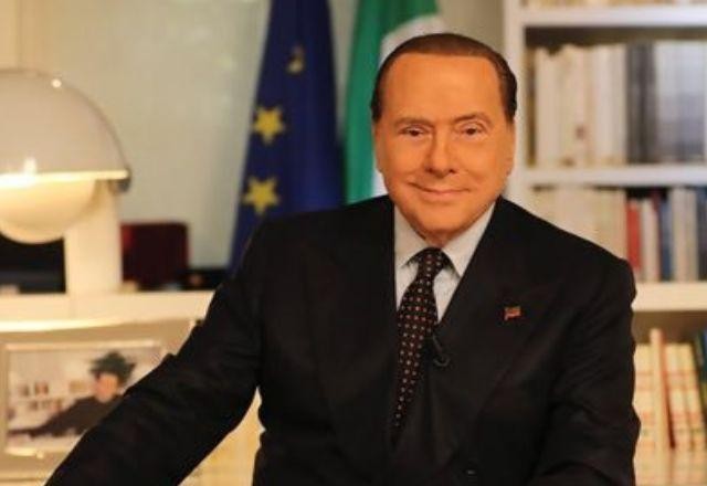 Imagem da noticia Ex-premiê italiano, Silvio Berlusconi, morre aos 86 em Milão