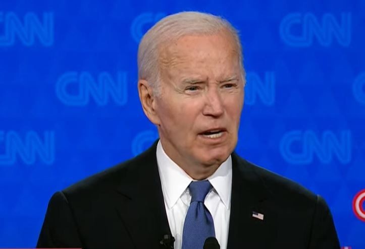 Confrontado sobre inflação nos EUA, Biden culpa Trump: "Estava tudo um caos"