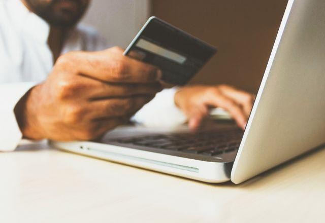 Imagem da noticia Como se proteger de golpistas na Black Friday: dicas para vendedores digitais
