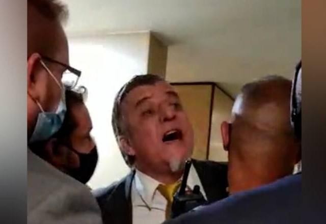 Imagem da noticia Quebra pau: deputado xinga relator de sua cassação na Câmara; veja vídeo