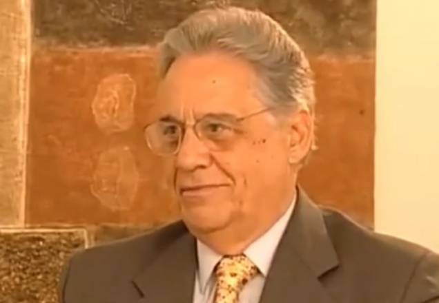 Imagem da noticia Bolsonaristas e oposição reagem a crítica de FHC sobre reeleição