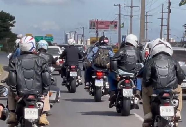 Imagem da noticia Bolsonaro participa de motociata neste sábado no DF e em Goiás