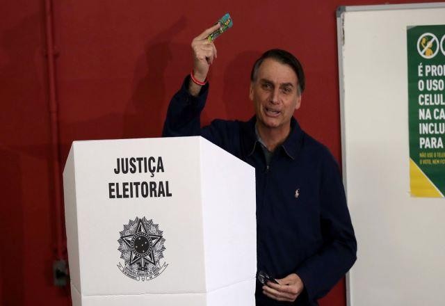 Imagem da noticia Em meio à crise entre poderes, Bolsonaro diz que vai auditar eleições