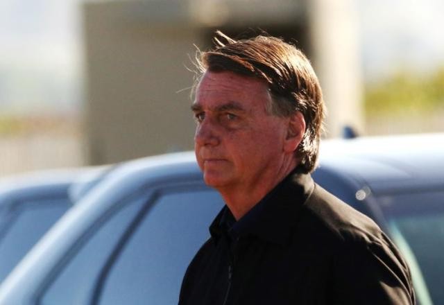 Imagem da noticia Leia a íntegra do decreto de Bolsonaro que livra Daniel Silveira