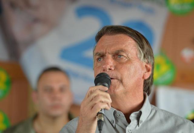 Imagem da noticia Campanha de Bolsonaro entrega relatórios sobre supostas inserções a menos