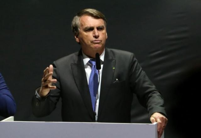 Imagem da noticia PGE representa contra Bolsonaro por falas em encontro com embaixadores