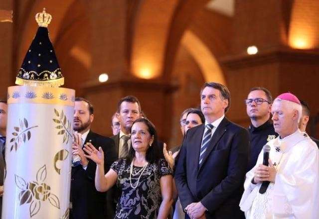Imagem da noticia Bolsonaro visitará o Santuário de Aparecida no 12 de outubro