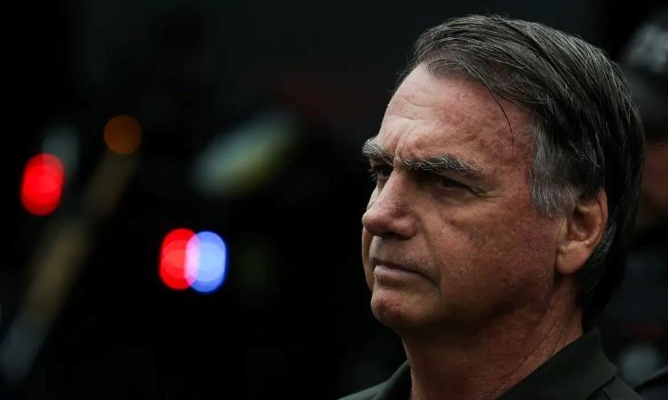 Imagem da noticia Bolsonaro pede atendimento de cardiologista e fisioterapeuta na Superintendência da PF