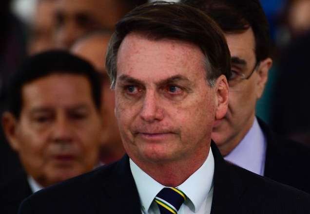 Bolsonaro nomeia coronel como secretário-executivo do Ministério da Saúde