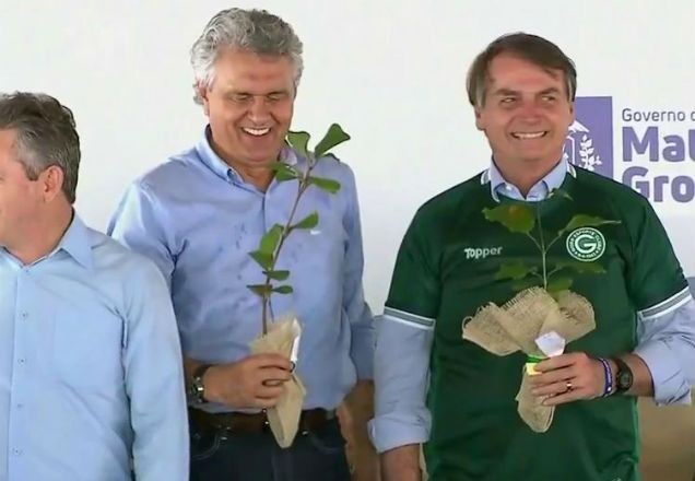 Bolsonaro participa de lançamento de revitalização do Rio Araguaia