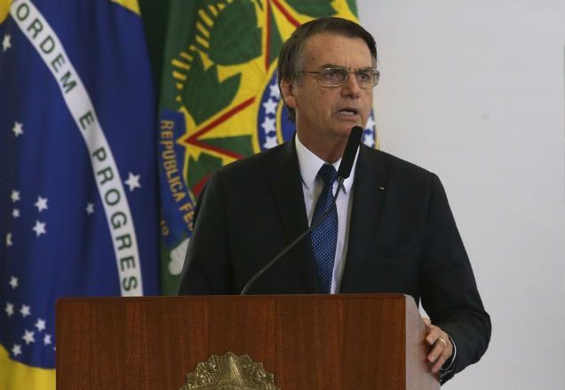 Imagem da noticia Bolsonaro revê afirmação de que Holocausto pode ser perdoado