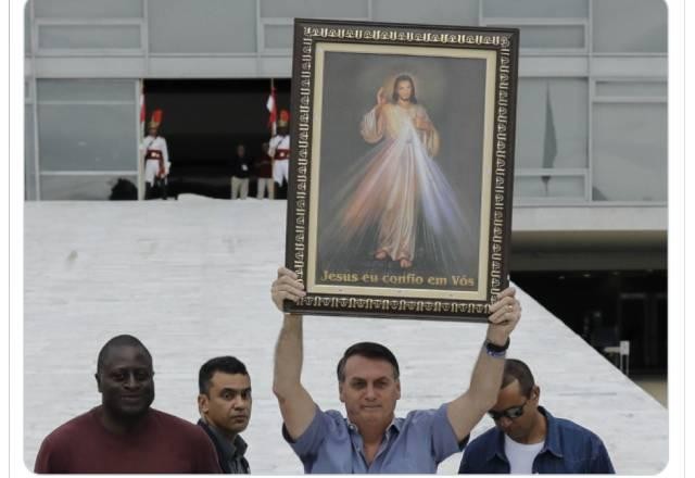 Bolsonaro pede dia de jejum e oração "pela liberdade da Nação"