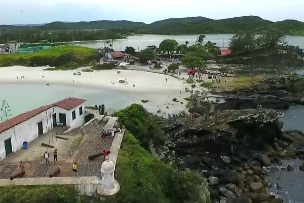 Imagem da noticia Bombeiros buscam corpo de menina decapitada por lancha
