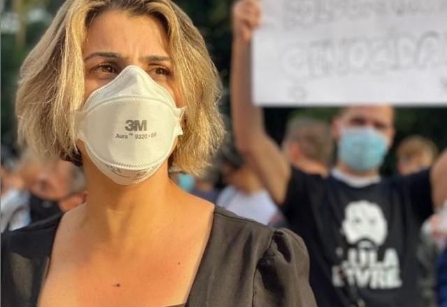 Imagem da noticia Manuela D'Ávilla registra B.O por ameaças contra a filha de 5 anos