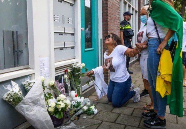 Imagem da noticia Brasileira de 15 anos é assassinada a facadas na Holanda
