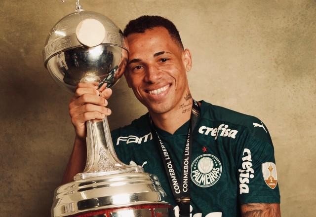 Breno Lopes fica fora da lista do Palmeiras no Mundial de Clubes