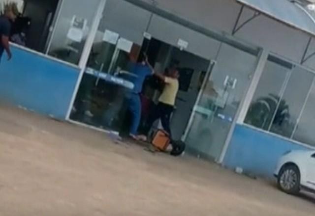Médico e paciente se agridem com cadeiradas em UBS de Goiás