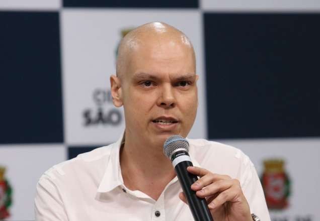 Imagem da noticia Bruno Covas é internado em hospital de São Paulo