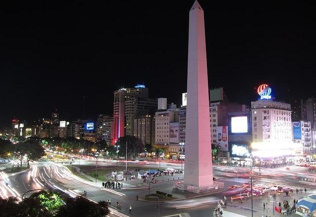 Imagem da noticia Inflação anual na Argentina alcança 71%, recorde em 3 décadas