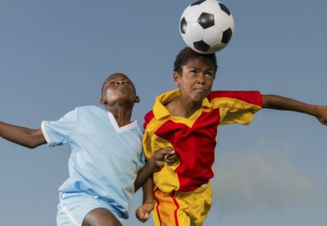 Imagem da noticia CBF estuda proibir treino de cabeceio para crianças de até 12 anos