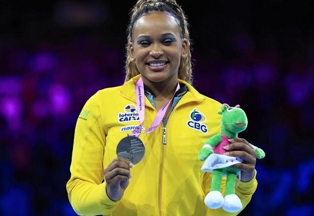 Imagem da noticia Saiba quanto Rebeca Andrade vai receber por medalhas no mundial de ginástica
