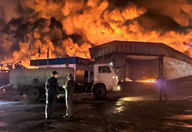 Imagem da noticia Defesa Civil alerta para risco de intoxicação por fumaça de incêndio em SC