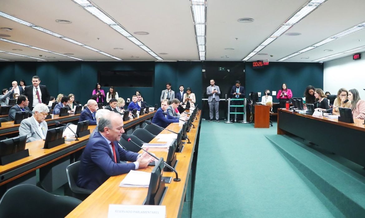 Imagem da noticia PEC das Drogas é aprovada por Comissão da Câmara dos Deputados