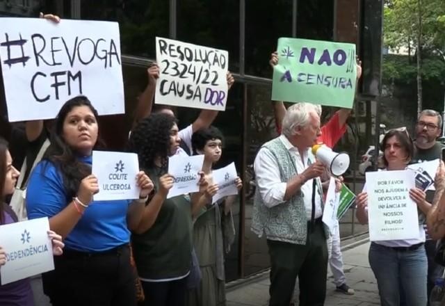 Imagem da noticia CFM é alvo de protestos após restringir tratamento com canabidiol