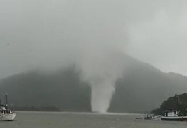 Imagem da noticia Vídeo: ciclone extratropical causa estragos em Santa Catarina