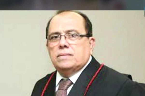 Imagem da noticia CNJ condena desembargador do CE à aposentadoria compulsória
