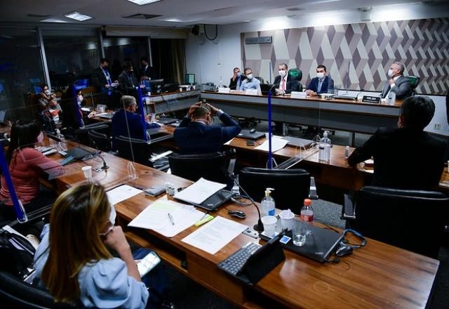 Imagem da noticia Senado atinge mínimo de assinaturas para prorrogar CPI da Covid