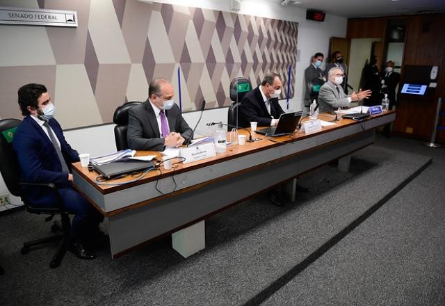 Imagem da noticia Presidente da CPI encerra sessão e diz que convocará Ricardo Barros
