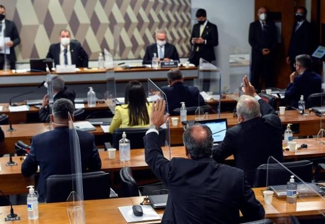 Imagem da noticia Pedido de afastamento de Mayra Pinheiro da Saúde é aprovado na CPI