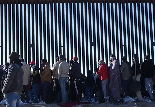Imagem da noticia Crise migratória: prefeitos de cidades nos EUA pedem ajuda a Biden 