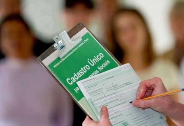 Imagem da noticia Governo anuncia R$ 195 milhões para atualizar Cadastro Único