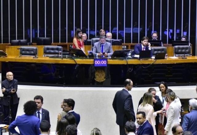 Imagem da noticia Reforma tributária entra na pauta e pode ser votada pela Câmara nesta 6ª