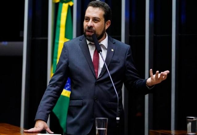 Imagem da noticia Boulos sobre operação: "Que seja só o começo da responsabilização de Bolsonaro"