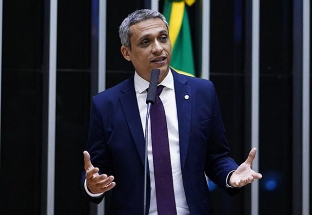 Imagem da noticia Advocacia-Geral da União apresenta notícia-crime contra deputado Gustavo Gayer