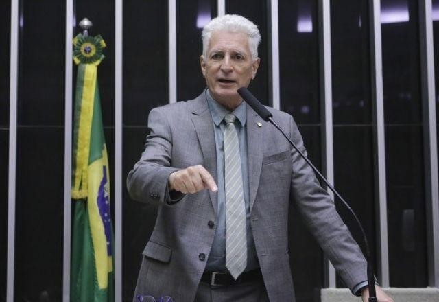Imagem da noticia Vice-líder do governo Lula na Câmara defende "polarização" nas eleições municipais