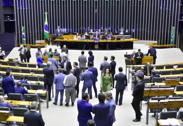 Imagem da noticia Câmara aprova regime de urgência para minirreforma eleitoral