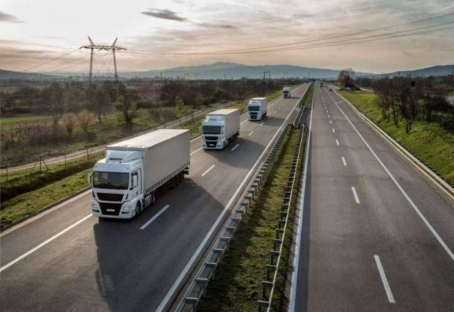 Imagem da noticia Setor de serviços cresce 0,9% em maio, diz IBGE