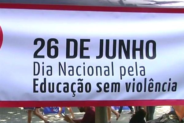 Campanha pede o Dia Nacional da Educação sem Violência