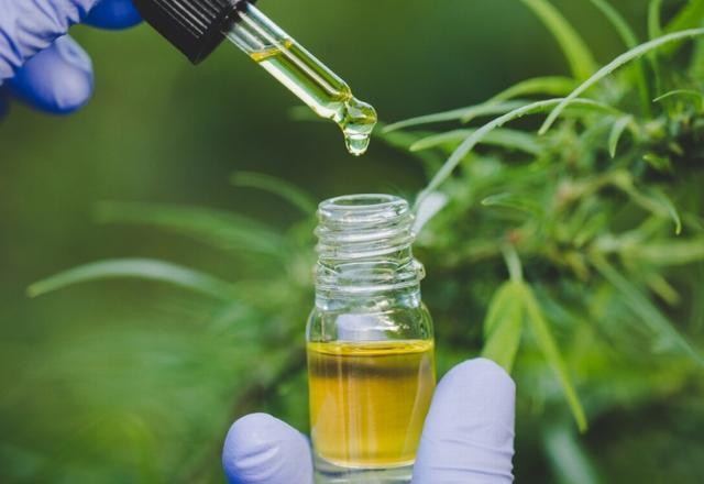 Imagem da noticia Biomédicos estão autorizados a receitar produtos com canabidiol